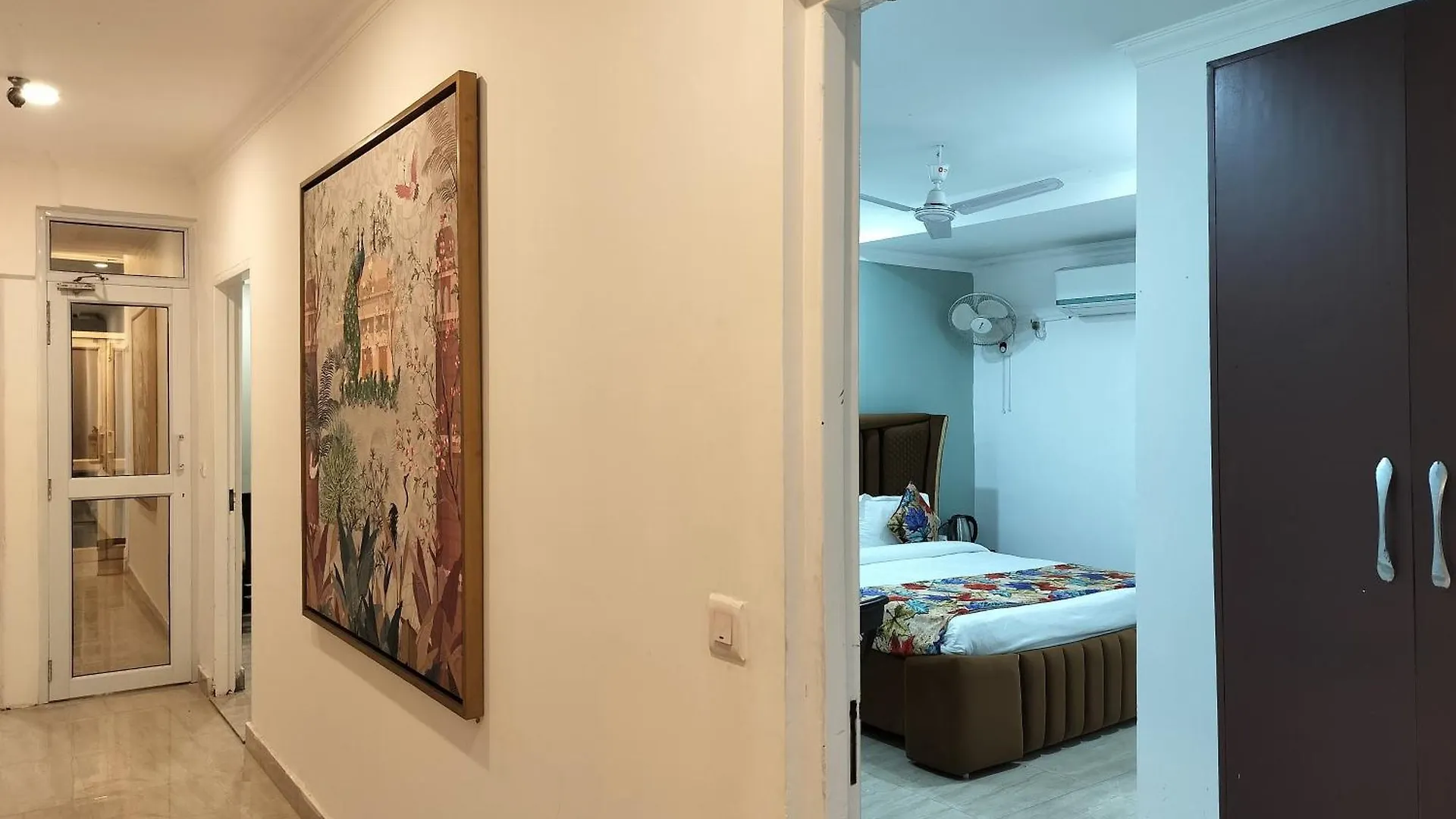 Farmhouse Inn Nh8 - Near Igi Airport Delhi