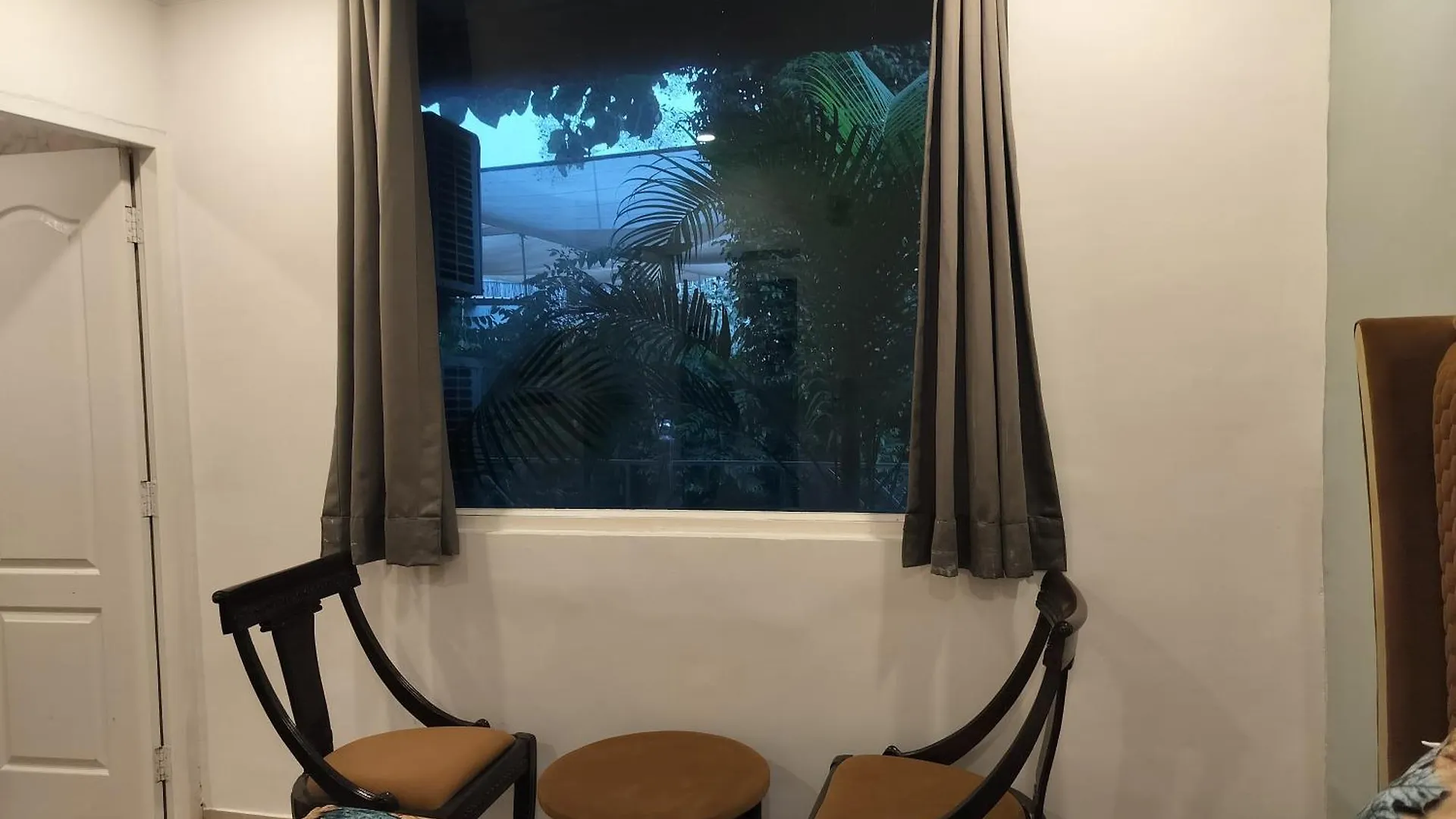 Farmhouse Inn Nh8 - Near Igi Airport Delhi 0*, New Delhi