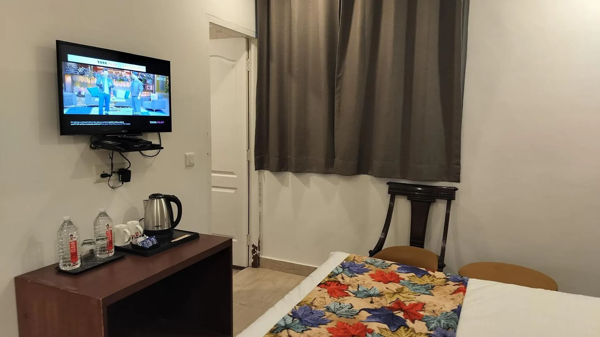 Gasthuis Farmhouse Inn Nh8 - Near Igi Airport Delhi India