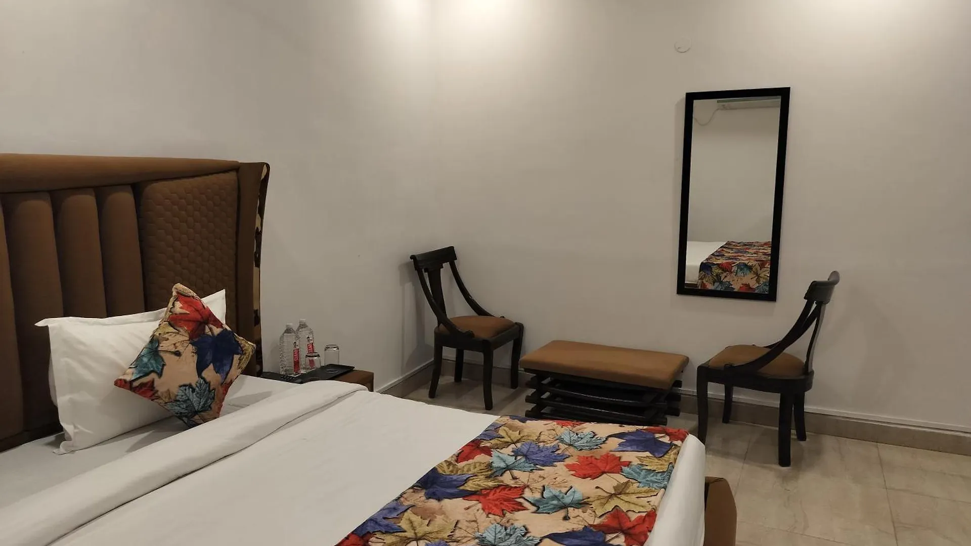 Farmhouse Inn Nh8 - Near Igi Airport Delhi 0*, New Delhi India